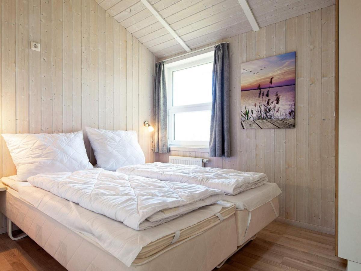 12 Person Holiday Home In Groemitz Grömitz Exterior foto