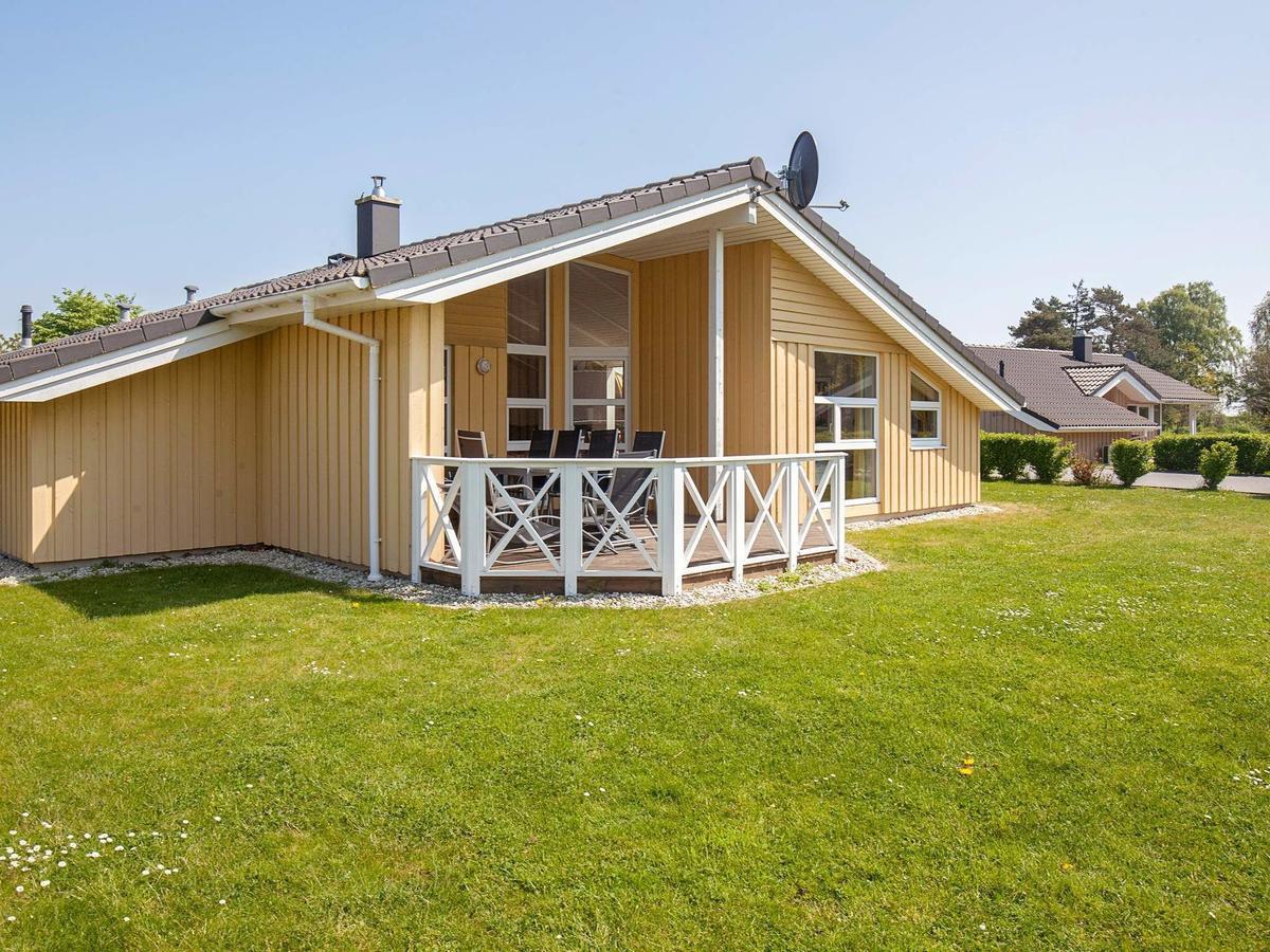 12 Person Holiday Home In Groemitz Grömitz Exterior foto